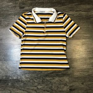 Cropped shirt with collar